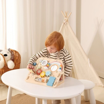 2Kids Toys Дървена занимателна дъска/ бизи борд  Lion's house