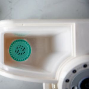Tommee Tippee Електрически уред за приготвяне на адаптирано мляко