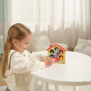 2Kids Toys Дървена занимателна игра Монтесори, Пчелички